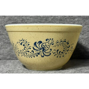 Vintage Pyrex #401 Homestead Mixing Bowl 1 1/2 Qt Small Nesting Bowl